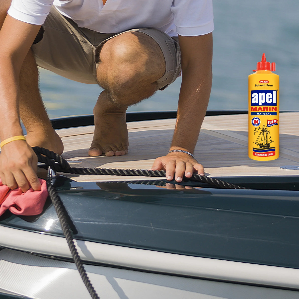 Liquid Polyurethane Glue 16 oz. Bottle Marine Glue For Boats and RVs Natural PU Adhesive for Above and Below the Liquid (1 Pack)
